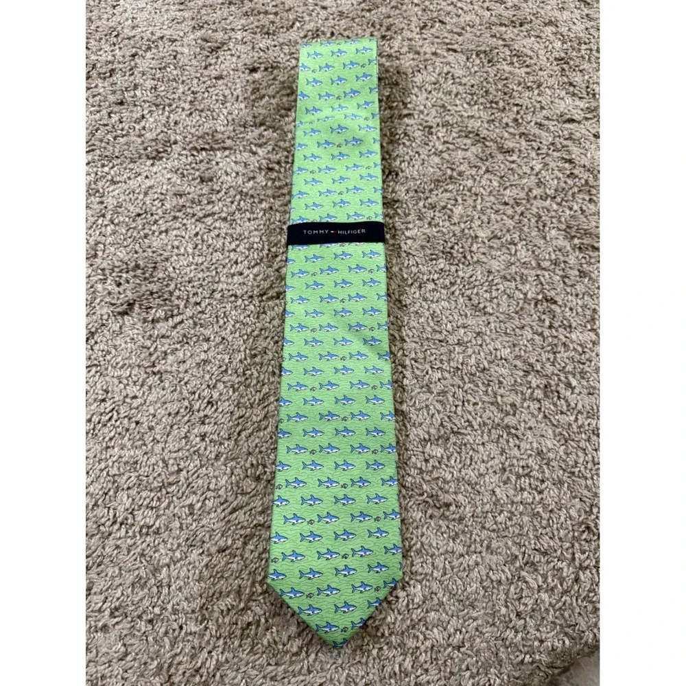 Tommy Hilfiger Necktie Green Shark Print Novelty‎ Nautical Preppy Coastal NWT